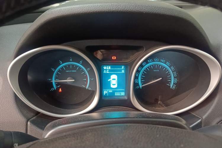 Used GAC Trumpchi GS5 2012 2.0L Automatic Two-Wheel Drive Elite Edition Instrument Cluster