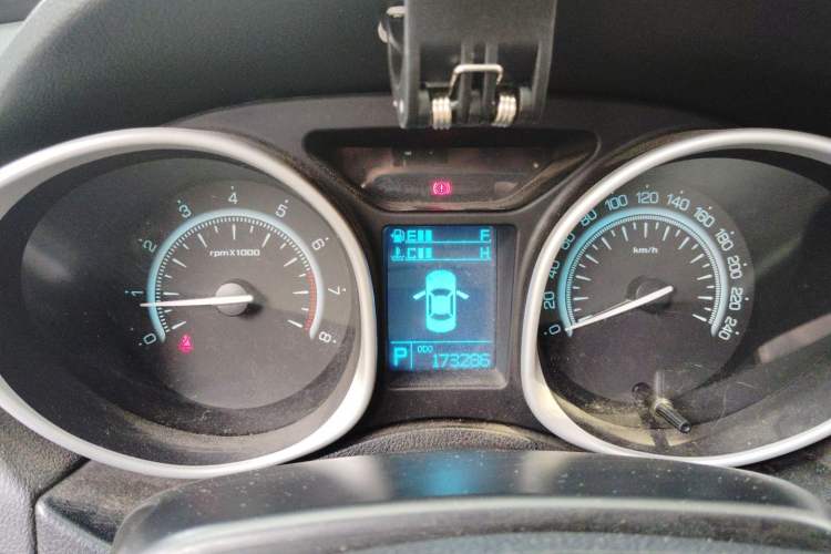 Used GAC Trumpchi GS5 2012 2.0L Automatic Two-Wheel Drive Anniversary Edition Instrument Cluster