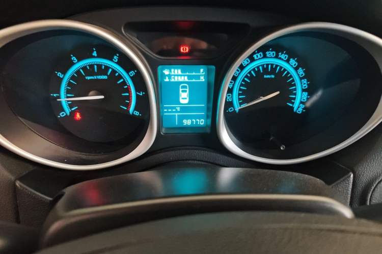 Used GAC Trumpchi GS5 2012 2.0L Manual Two-Wheel Drive Comfort Edition Odometer Close Up