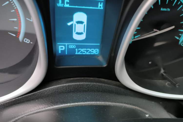 Used GAC Trumpchi GS5 2012 2.0L Automatic Two-Wheel Drive Anniversary Edition Odometer Close Up