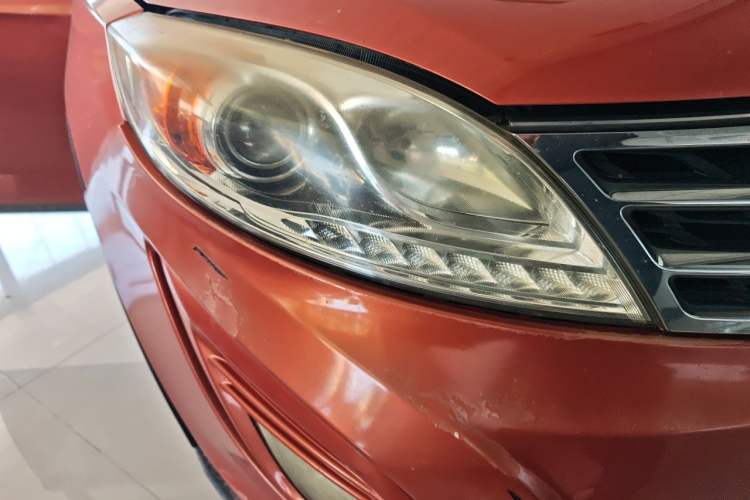 Used GAC Trumpchi GS5 2012 2.0L Manual Two-Wheel Drive Comfort Edition Right Front Headlight
