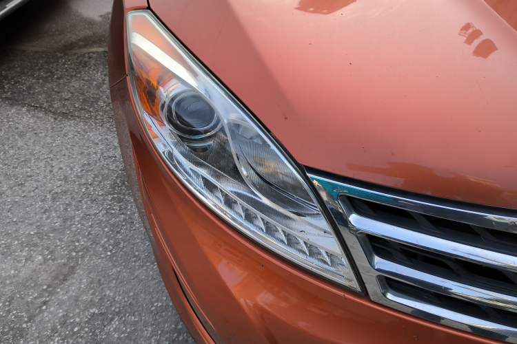 Used GAC Trumpchi GS5 2012 2.0L Automatic Two-Wheel Drive Anniversary Edition Right Front Headlight