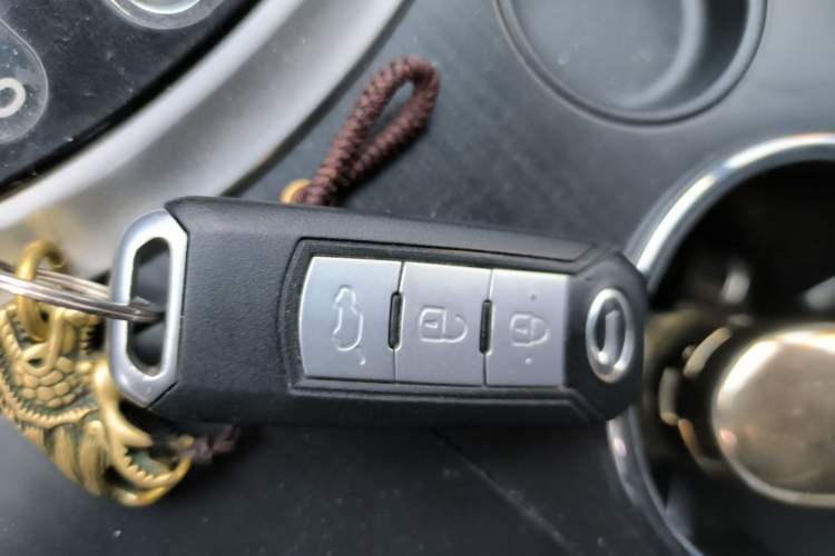 Used GAC Trumpchi GS5 2012 2.0L Automatic Two-Wheel Drive Anniversary Edition Vehicle Key
