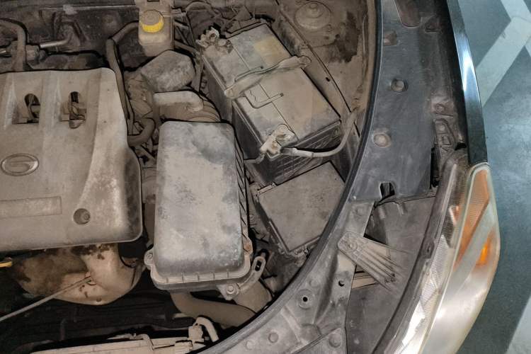 Used GAC Trumpchi GS5 2012 2.0L Automatic Two-Wheel Drive Anniversary Edition Engine Bay Left