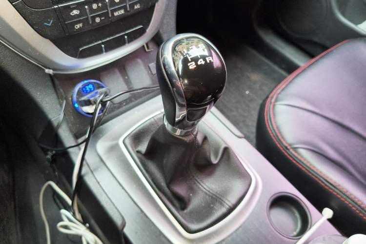 Used GAC Trumpchi GS5 2012 2.0L Manual Two-Wheel Drive Comfort Edition Gear Lever