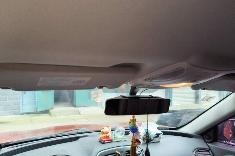 Used GAC Trumpchi GS5 2012 2.0L Manual Two-Wheel Drive Comfort Edition Headliner
