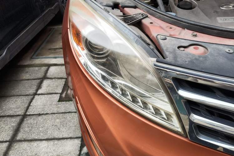 Used GAC Trumpchi GS5 2012 2.0L Manual Two-Wheel Drive Comfort Edition Right Front Headlight