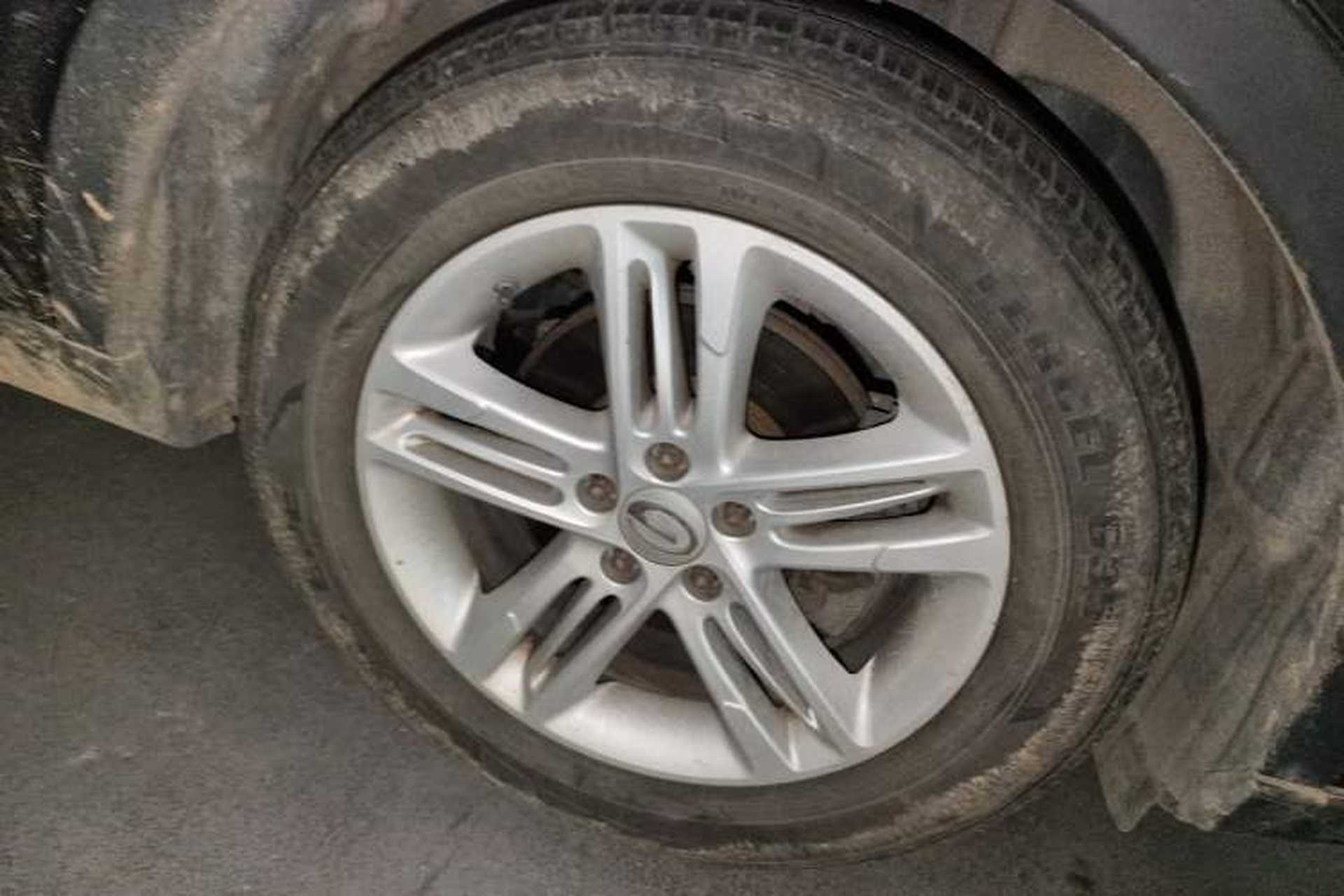 Used GAC Trumpchi GS5 2012 2.0L Automatic Two-Wheel Drive Anniversary Edition Right Front Wheel Hub