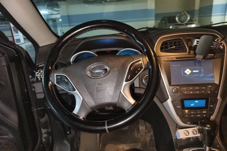 Used GAC Trumpchi GS5 2012 2.0L Automatic Two-Wheel Drive Anniversary Edition Steering Wheel