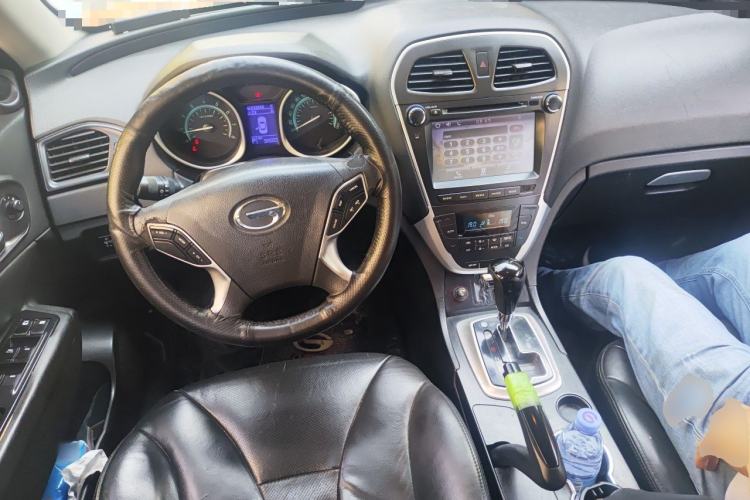 Used GAC Trumpchi GS5 2012 2.0L Automatic Two-Wheel Drive Anniversary Edition Center Console