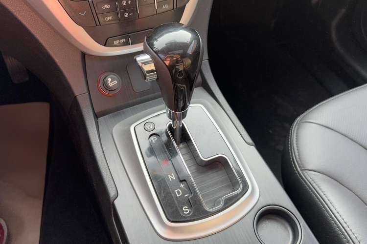 Used GAC Trumpchi GS5 2012 2.0L Automatic Two-Wheel Drive Anniversary Edition Gear Lever