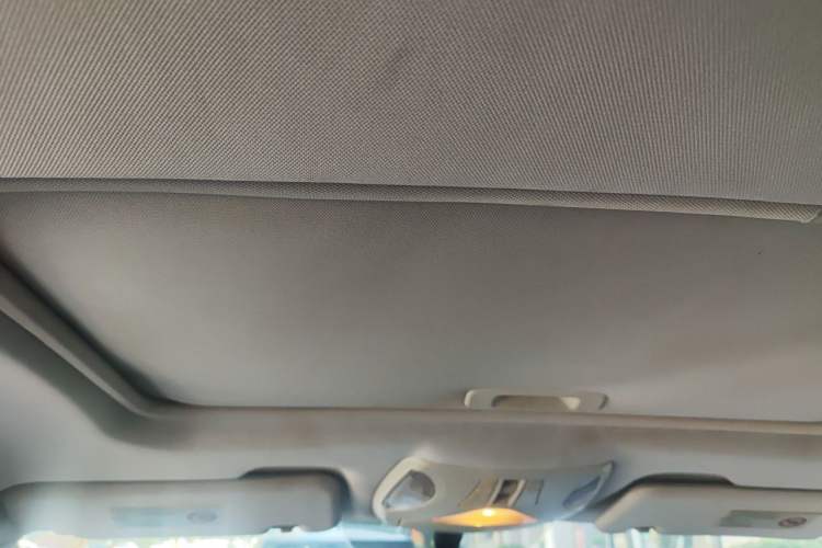 Used GAC Trumpchi GS5 2012 2.0L Automatic Two-Wheel Drive Anniversary Edition Headliner
