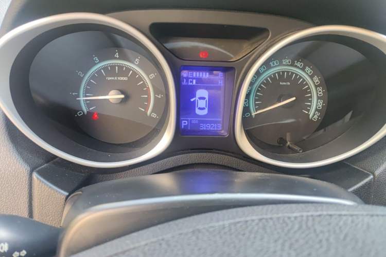 Used GAC Trumpchi GS5 2012 2.0L Automatic Two-Wheel Drive Anniversary Edition Instrument Cluster