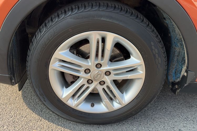 Used GAC Trumpchi GS5 2012 2.0L Automatic Two-Wheel Drive Anniversary Edition Left Front Wheel Hub