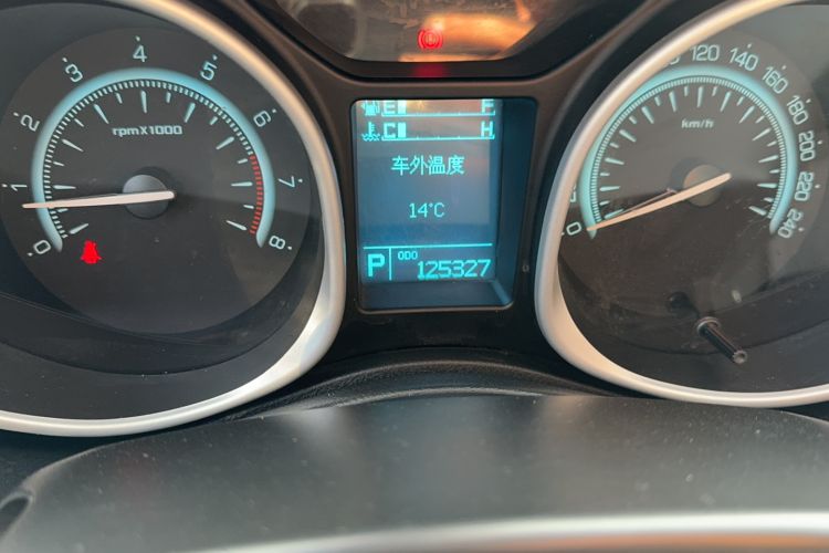 Used GAC Trumpchi GS5 2012 2.0L Automatic Two-Wheel Drive Anniversary Edition Odometer Close Up