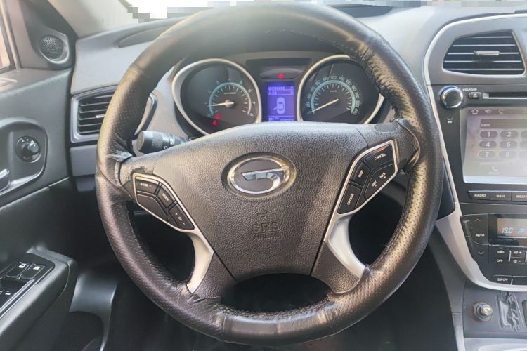 Used GAC Trumpchi GS5 2012 2.0L Automatic Two-Wheel Drive Anniversary Edition Steering Wheel