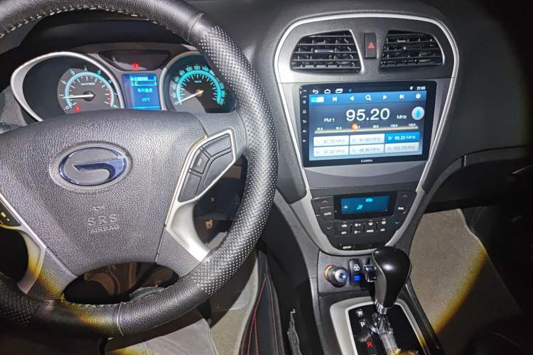 Used GAC Trumpchi GS5 2012 2.0L Automatic Two-Wheel Drive Luxury Edition Audio And AC Panel