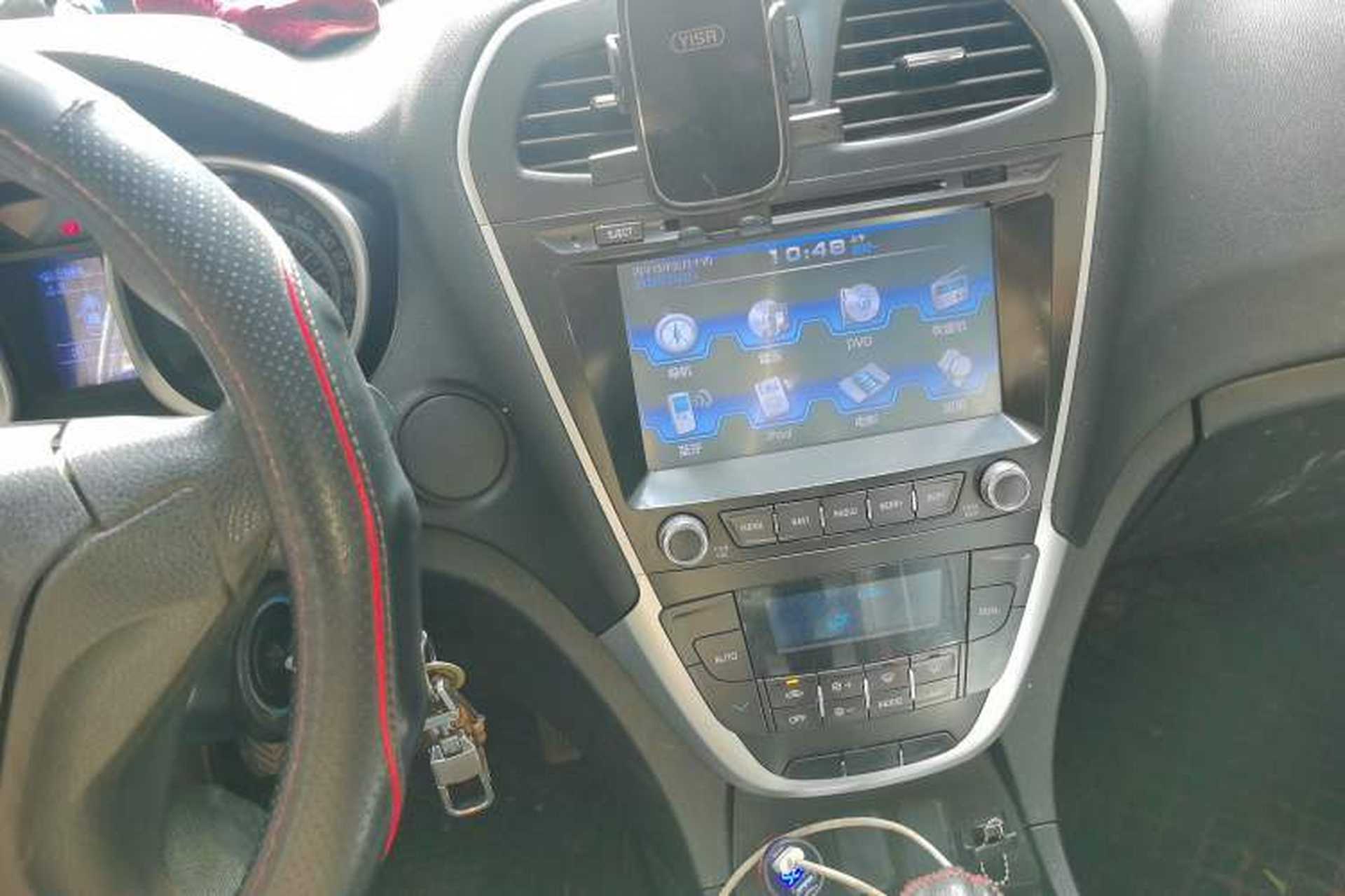 Used GAC Trumpchi GS5 2012 2.0L Manual Two-Wheel Drive Comfort Edition Audio And AC Panel