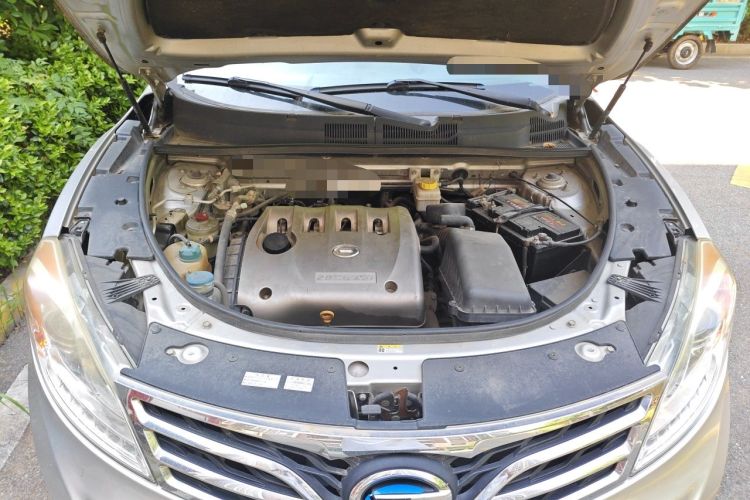 Used GAC Trumpchi GS5 2012 2.0L Manual Two-Wheel-Drive Anniversary Limited Edition Engine Bay