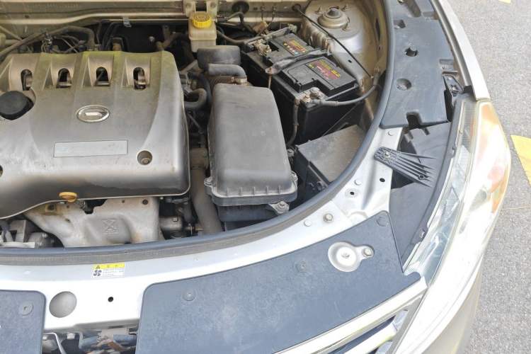 Used GAC Trumpchi GS5 2012 2.0L Manual Two-Wheel-Drive Anniversary Limited Edition Engine Bay Left