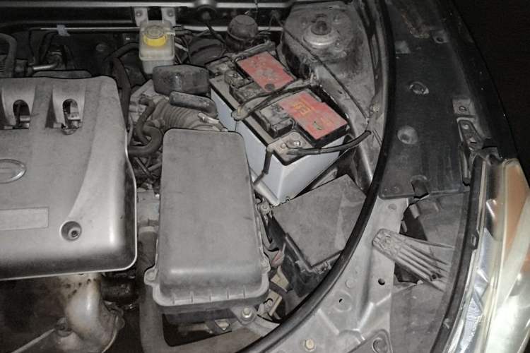 Used GAC Trumpchi GS5 2012 2.0L Automatic Two-Wheel Drive Anniversary Edition Engine Bay Left