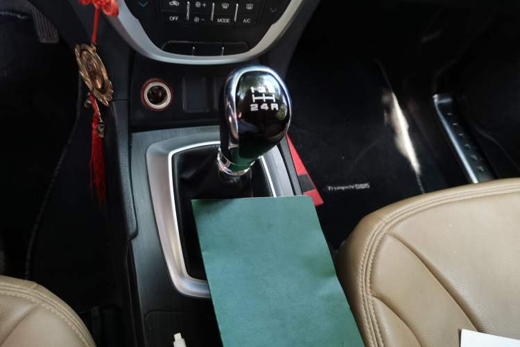 Used GAC Trumpchi GS5 2012 2.0L Manual Two-Wheel Drive Comfort Edition Gear Lever