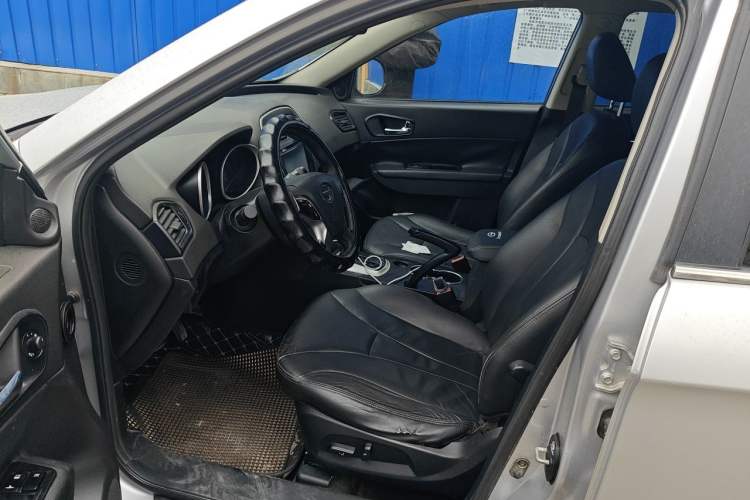 Used GAC Trumpchi GS5 2012 2.0L Automatic Two-Wheel Drive Anniversary Edition Left Front Seat