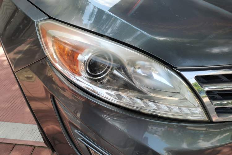 Used GAC Trumpchi GS5 2012 2.0L Manual Two-Wheel Drive Comfort Edition Right Front Headlight