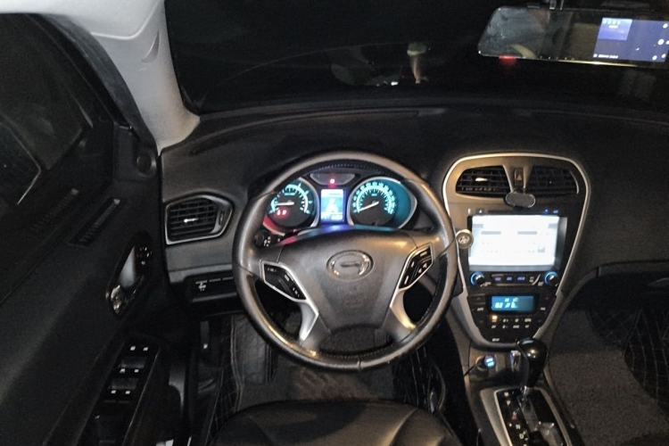 Used GAC Trumpchi GS5 2012 2.0L Automatic Two-Wheel Drive Anniversary Edition Steering Wheel