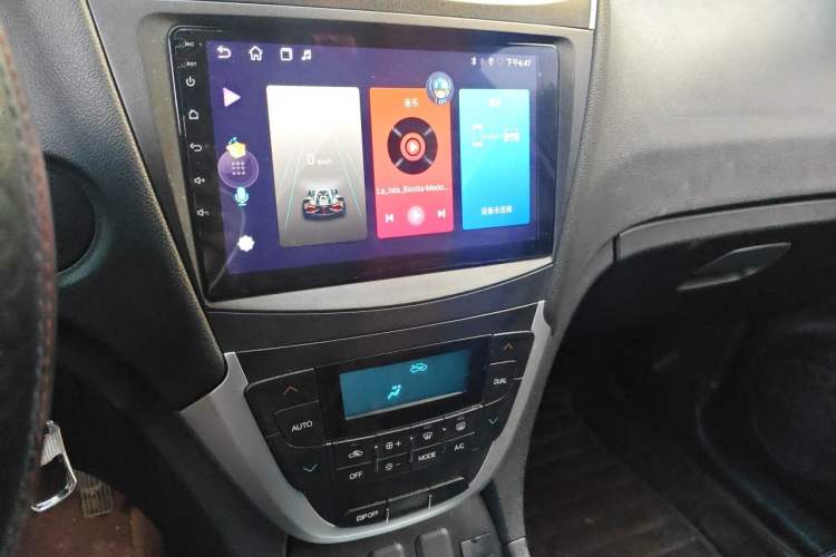Used GAC Trumpchi GS5 2012 2.0L Manual Two-Wheel-Drive Anniversary Limited Edition Audio And AC Panel