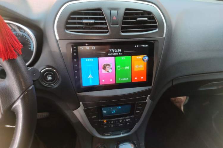 Used GAC Trumpchi GS5 2012 2.0L Automatic Two-Wheel Drive Anniversary Edition Audio And AC Panel