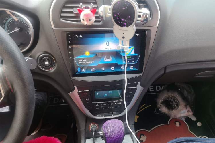Used GAC Trumpchi GS5 2012 2.0L Automatic Two-Wheel Drive Anniversary Edition Audio And AC Panel