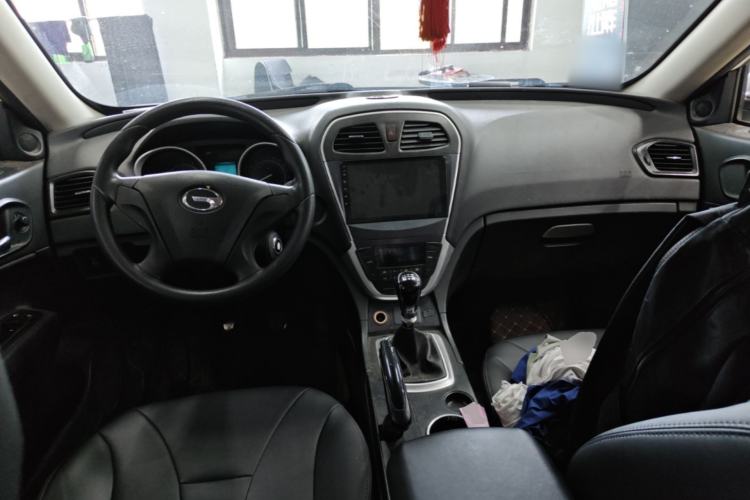 Used GAC Trumpchi GS5 2012 2.0L Manual Two-Wheel Drive Comfort Edition Center Console