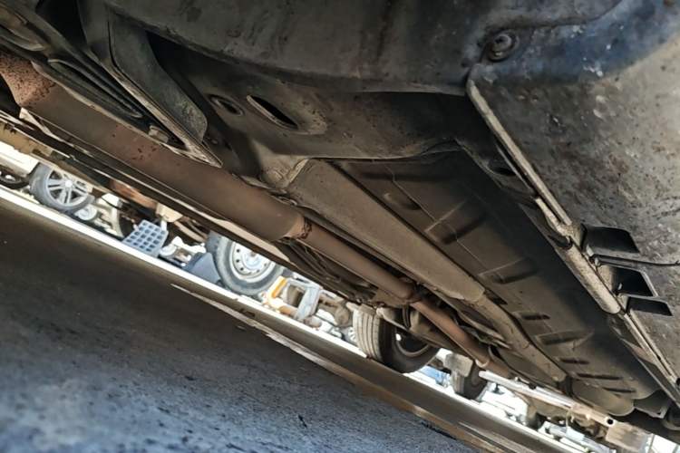 Used GAC Trumpchi GS5 2012 2.0L Automatic Two-Wheel Drive Anniversary Edition Chassis Front Left