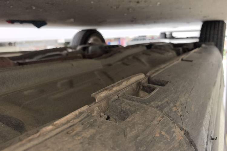 Used GAC Trumpchi GS5 2012 2.0L Manual Two-Wheel Drive Comfort Edition Chassis Front Right