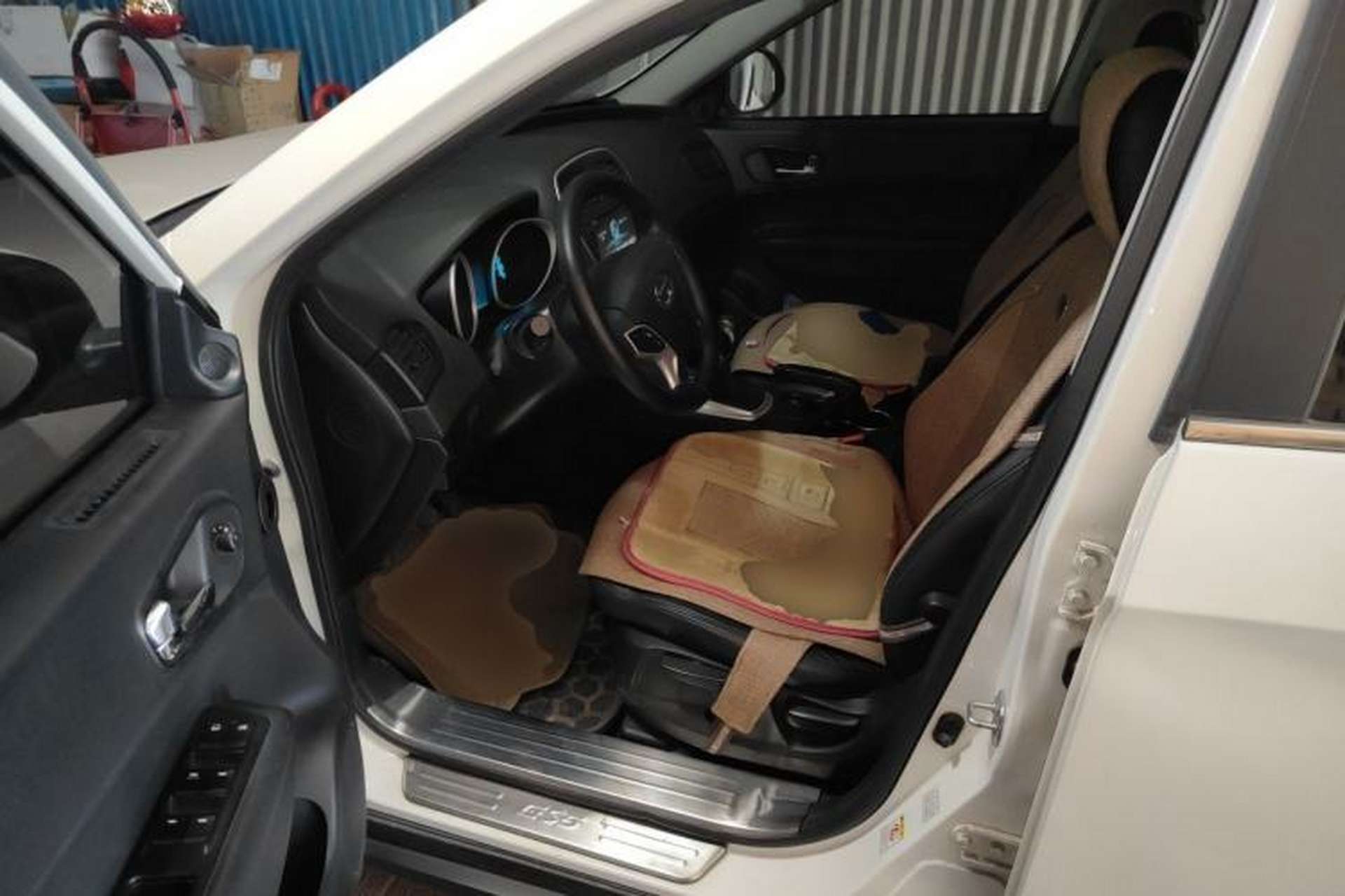Used GAC Trumpchi GS5 2012 2.0L Manual Two-Wheel-Drive Anniversary Limited Edition Driver Seat