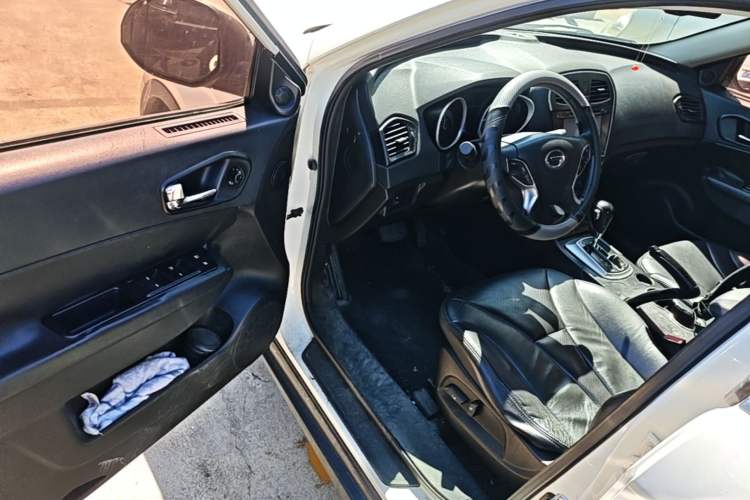 Used GAC Trumpchi GS5 2012 2.0L Automatic Two-Wheel Drive Anniversary Edition Driver Seat