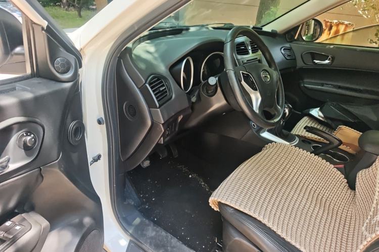 Used GAC Trumpchi GS5 2012 2.0L Manual Two-Wheel-Drive Anniversary Limited Edition Driver Seat