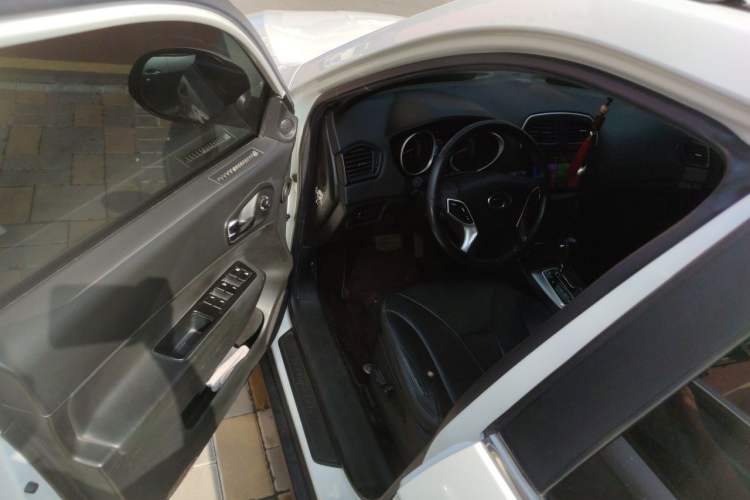 Used GAC Trumpchi GS5 2012 2.0L Automatic Two-Wheel Drive Anniversary Edition Driver Seat