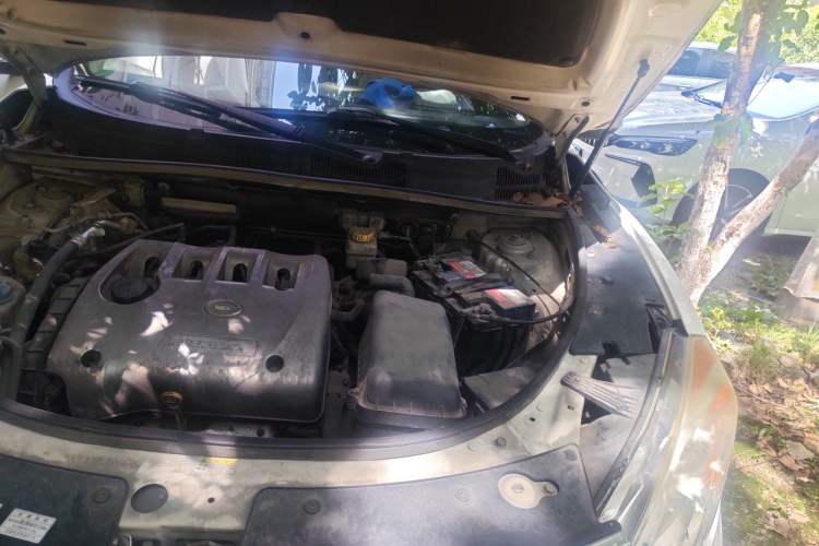 Used GAC Trumpchi GS5 2012 2.0L Manual Two-Wheel Drive Comfort Edition Engine Bay Left