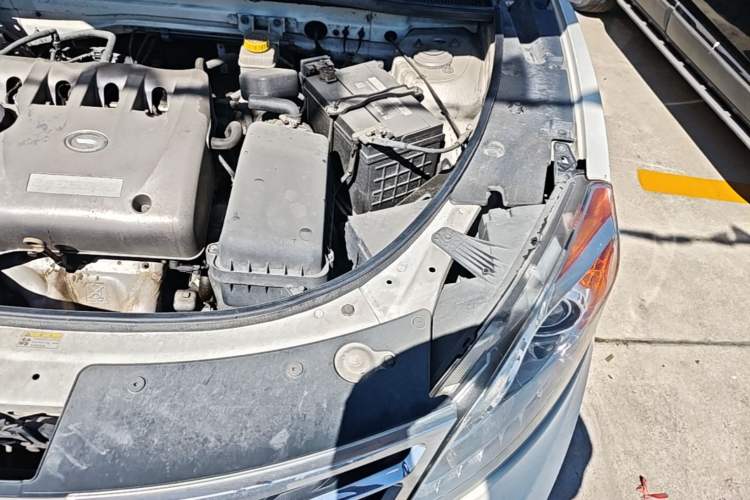 Used GAC Trumpchi GS5 2012 2.0L Automatic Two-Wheel Drive Anniversary Edition Engine Bay Left