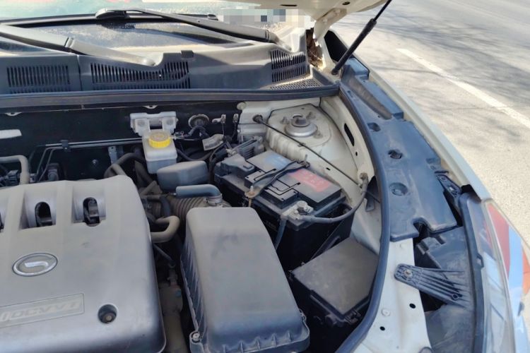 Used GAC Trumpchi GS5 2012 2.0L Manual Two-Wheel Drive Comfort Edition Engine Bay Left