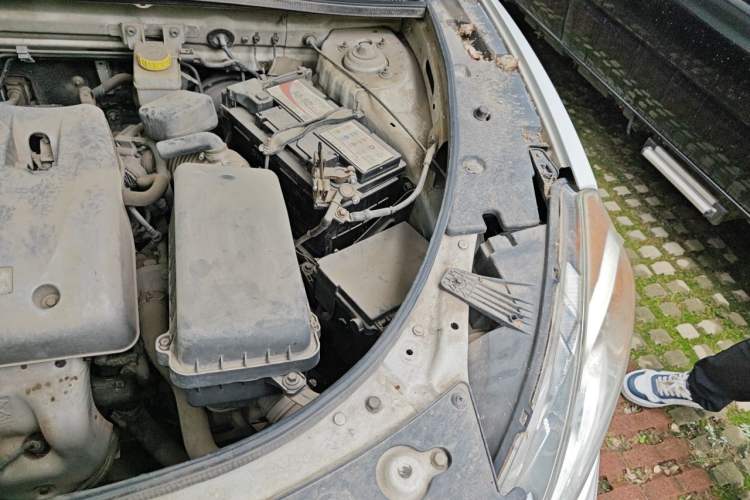 Used GAC Trumpchi GS5 2012 2.0L Automatic Two-Wheel Drive Anniversary Edition Engine Bay Left