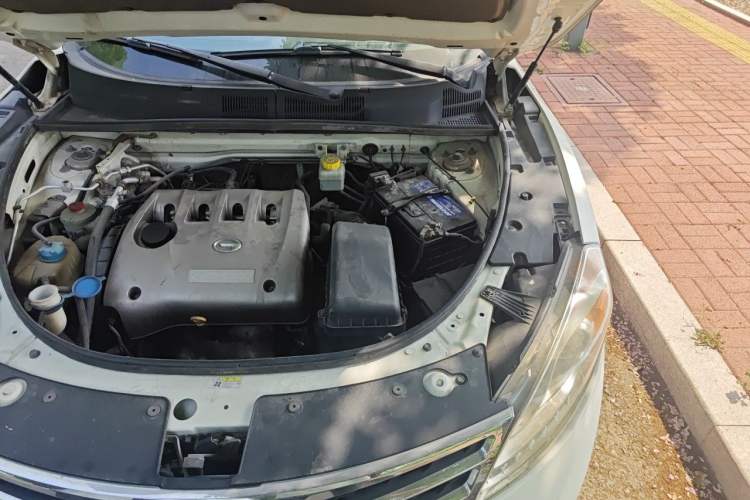 Used GAC Trumpchi GS5 2012 2.0L Manual Two-Wheel Drive Comfort Edition Engine Bay Left