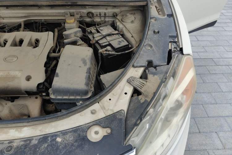 Used GAC Trumpchi GS5 2012 2.0L Manual Two-Wheel Drive Comfort Edition Engine Bay Left