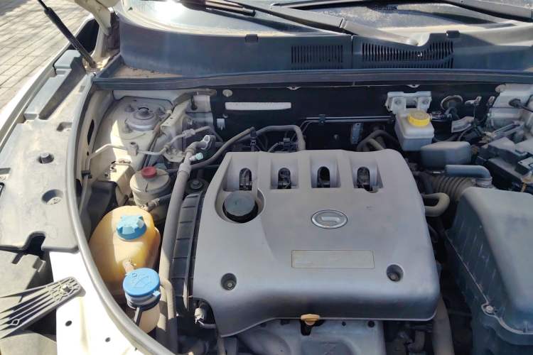Used GAC Trumpchi GS5 2012 2.0L Manual Two-Wheel Drive Comfort Edition Engine Bay Right