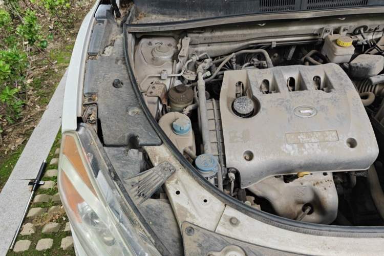 Used GAC Trumpchi GS5 2012 2.0L Automatic Two-Wheel Drive Anniversary Edition Engine Bay Right