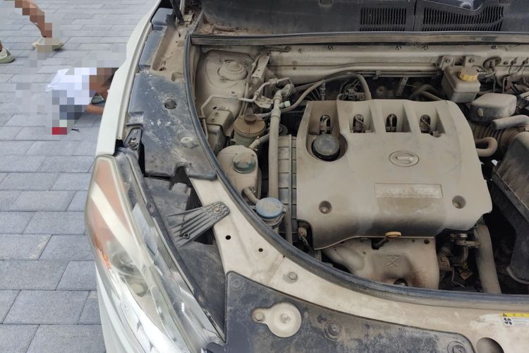 Used GAC Trumpchi GS5 2012 2.0L Manual Two-Wheel Drive Comfort Edition Engine Bay Right
