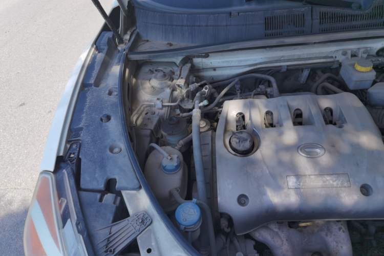 Used GAC Trumpchi GS5 2012 2.0L Manual Two-Wheel-Drive Anniversary Limited Edition Engine Bay Right