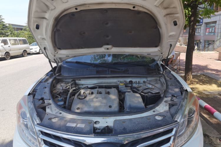 Used GAC Trumpchi GS5 2012 2.0L Manual Two-Wheel-Drive Anniversary Limited Edition Engine Bay